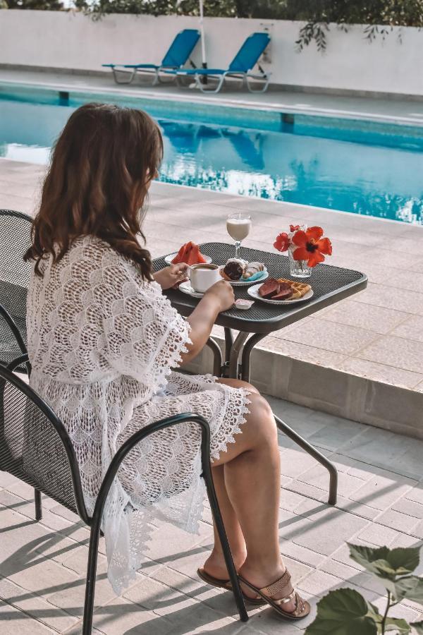Eleonora Αnissaras Hotel Herszonisszosz Kültér fotó