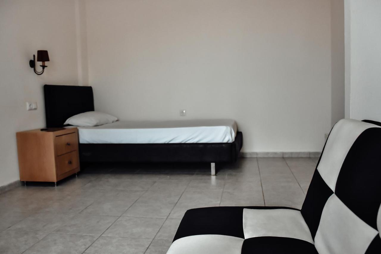 Eleonora Αnissaras Hotel Herszonisszosz Kültér fotó