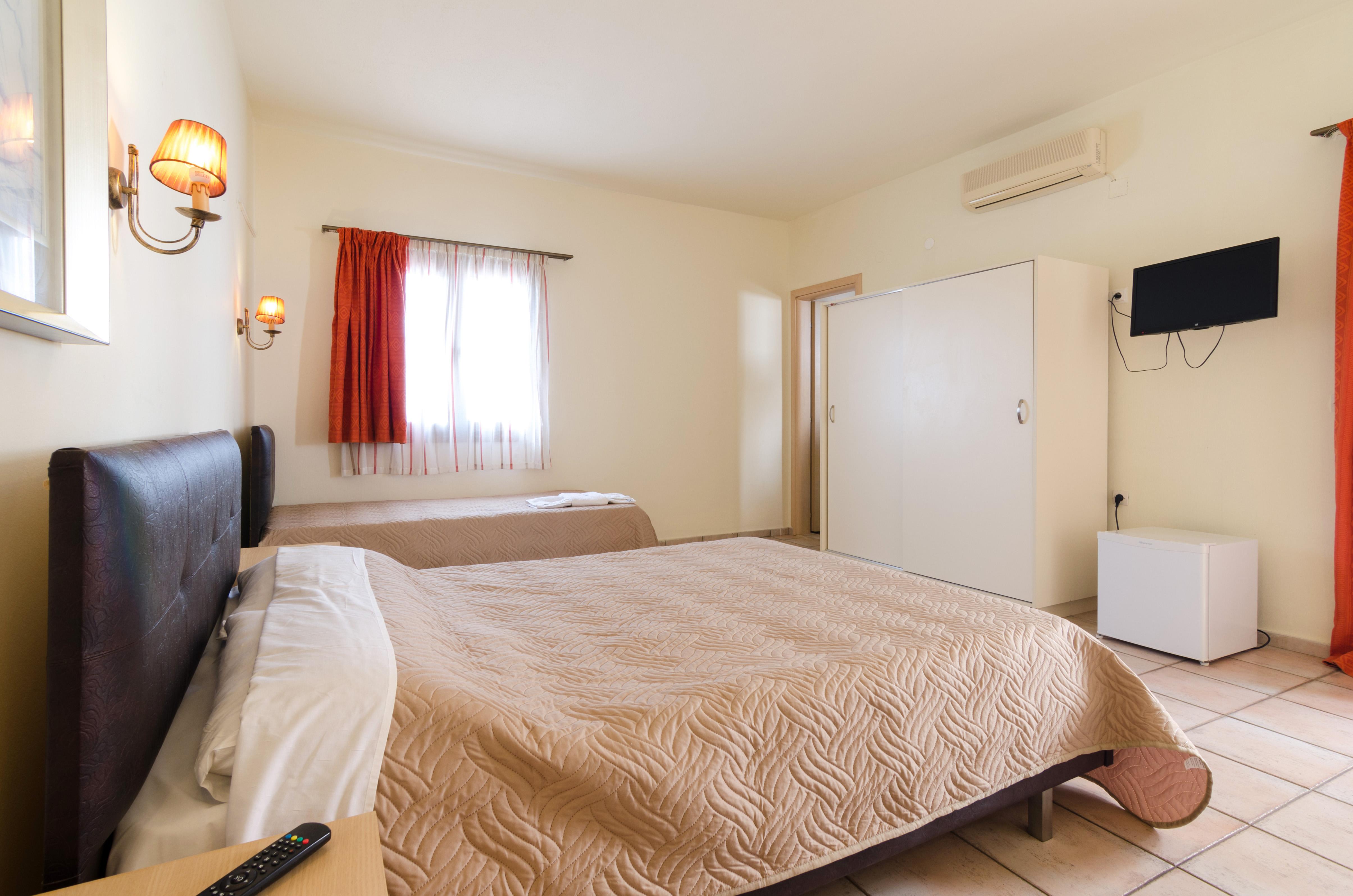 Eleonora Αnissaras Hotel Herszonisszosz Kültér fotó