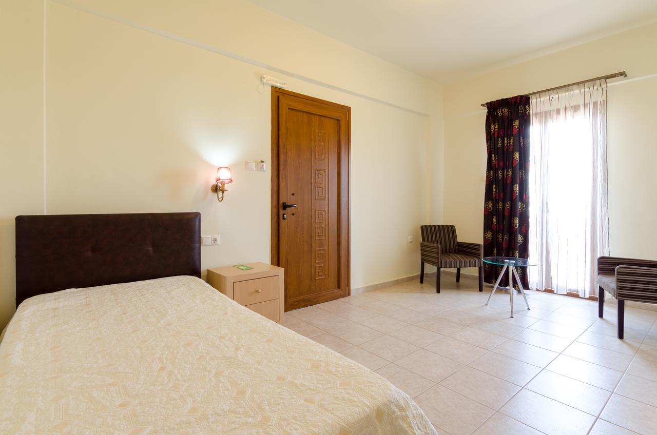 Eleonora Αnissaras Hotel Herszonisszosz Kültér fotó